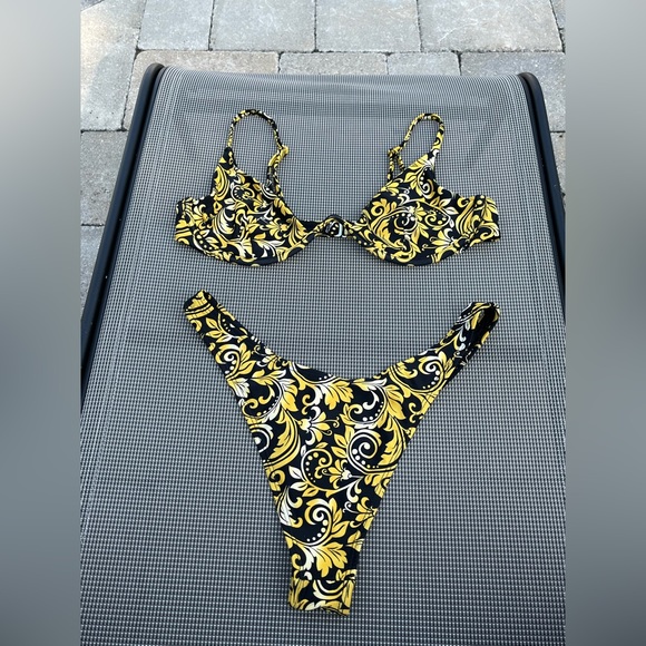 Cabana del Sol Baroque Print Two - Piece Bikini 👙 - Picture 2 of 8